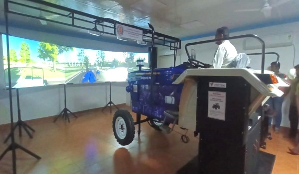 vertex-agri-simulator-at-tamil-nadu-agricultural-engineering-department-in-tirunelveli.-the-simulator-creates-realistic-scenarios-where-operators-can-learn-how-to-handle-the-tractor-under-different-conditions
