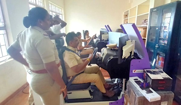 vertex-driving-simulator-at-tamil-nadu-police-training-academy-(tnpta)-in-madurai.-the-simulator-tracks-each-training-performance-in-real-time,-logging-data-on-abc-and-steering-with-overall-vehicle-controls.