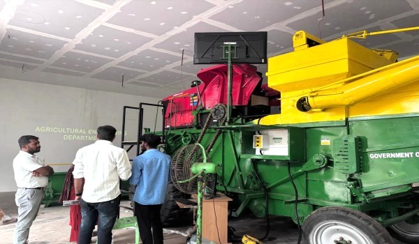 vertex-team-has-developed-a-realistic-harvester-driving-simulator-and-installed-at-tn-agri-university-thiruvarur.-specifically-designed-to-replicate-real-harvester-machine-operations,-allowing-students-to-gain-hands-on-experience-in-safe--environment.