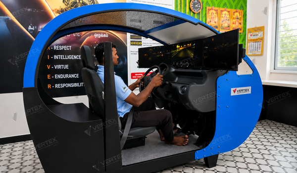 vertex-lmv-simulator-at-nallaiya-driving-school,-palani.-the-simulator-helps-trainees-understand-vehicle-controls,-traffic-rules,-road-safety-and-improve-their-practical-driving-skills.-