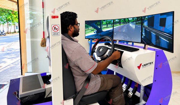 vertex-driving-simulator-installed-at-abirami-driving-school,-tiruppur.-the-simulator-designed-specifically-to-support-beginners-in-developing-essential-driving-skills-in-a-safe-and-controlled-environment.